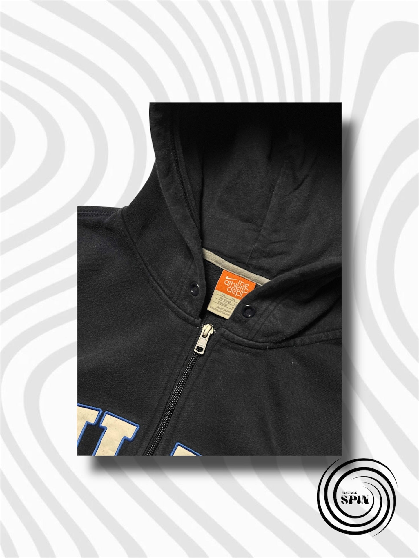 Vintage Nike Spellout Zipper M