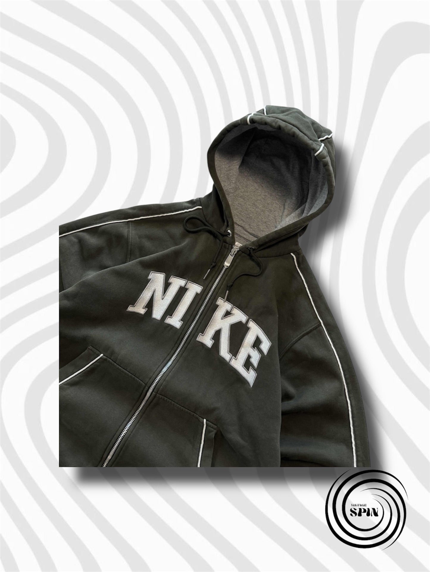 Vintage Nike Spellout Zipper M