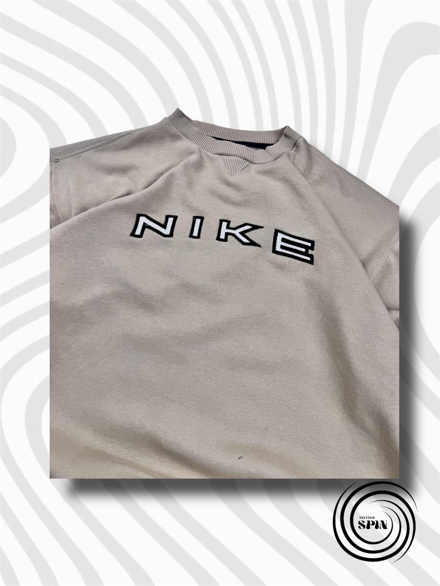 Vintage Nike Spellout Pullover L