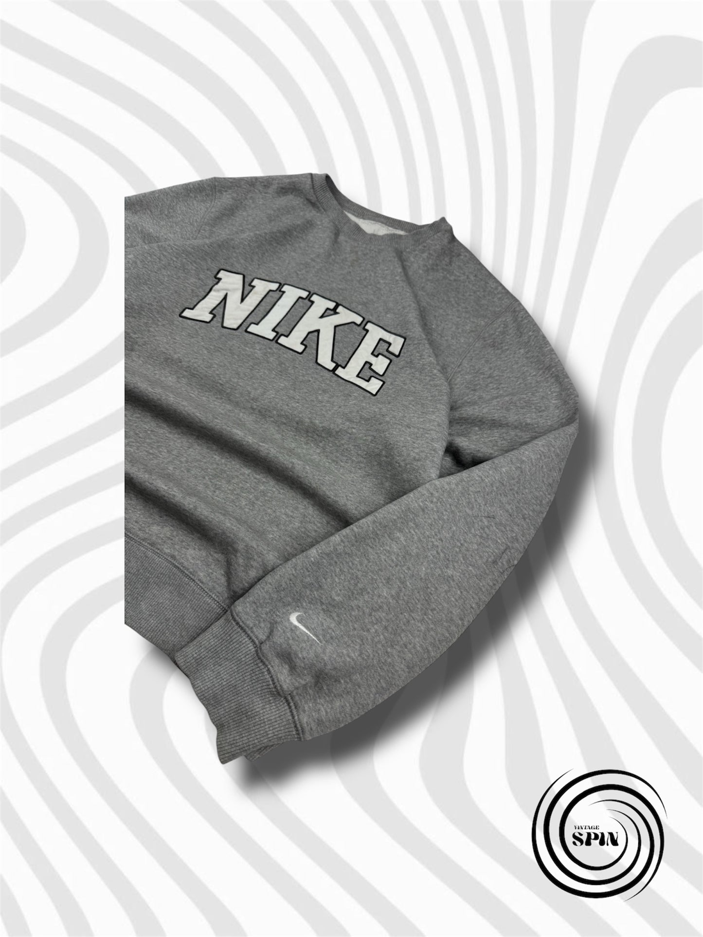 Vintage Nike Spellout Pullover L