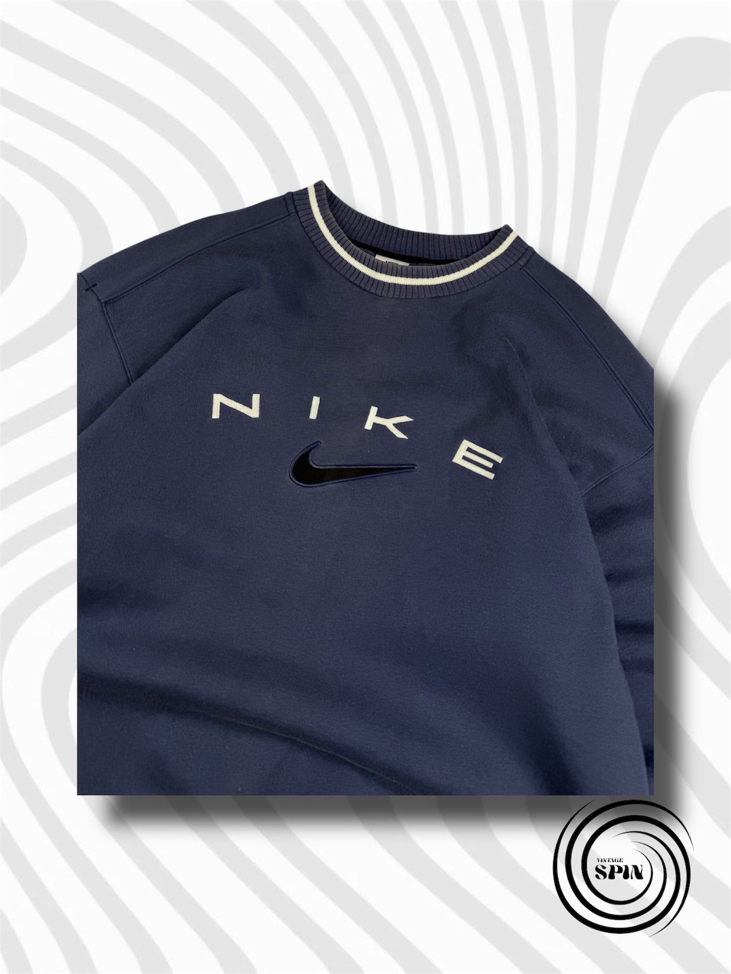 Vintage Nike Spellout Pullover L